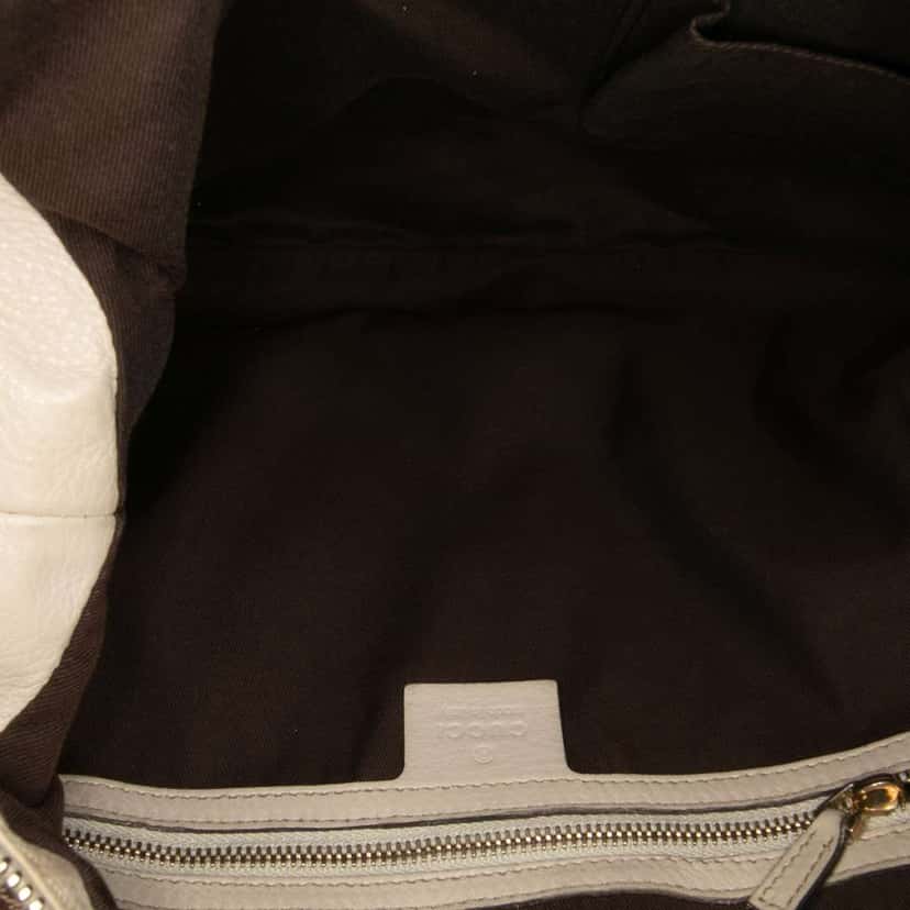 Gucci GG Canvas Charlotte Hobo Brown Canvas Good condition - Model View