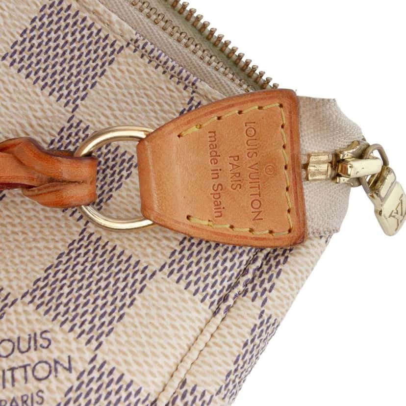 Louis Vuitton Damier Azur Pochette Accessoires White Very good condition - Box View