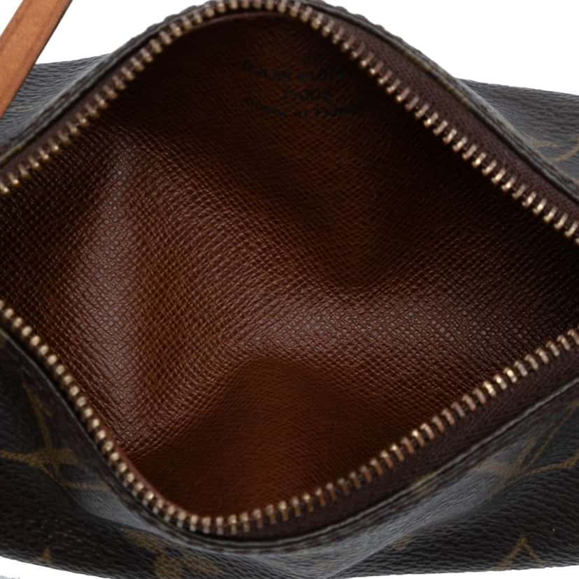 Louis Vuitton Monogram Papillon Pochette Brown Good condition - Model View