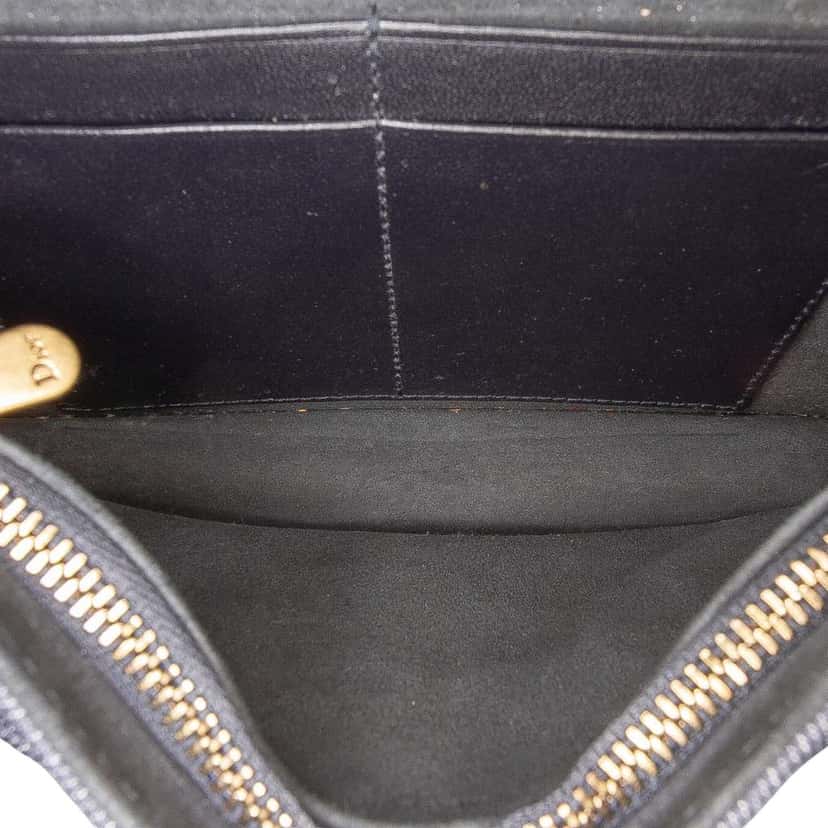 Dior Studded Denim Diorama Wallet on Chain Blue Denim Good condition - Model View