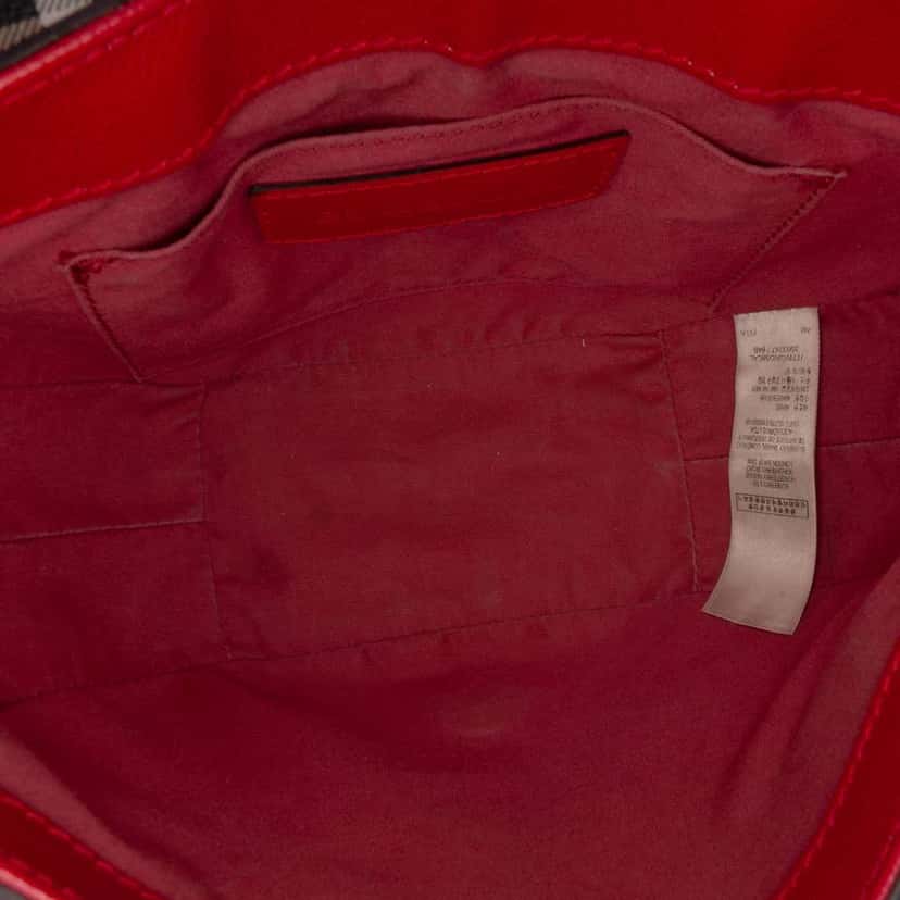 Burberry Patent Leather and Haymarket Check Coated Canvas Maydown Crossbody Red Leather Good condition - Model View
