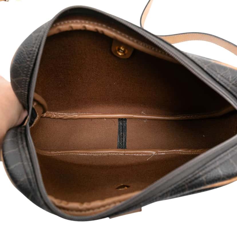 Dior Honeycomb Coated Canvas Crossbody Black Canvas Good condition - Model View