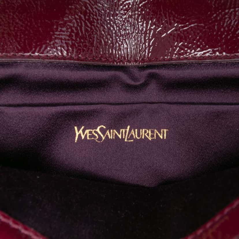 Saint Laurent Small Textured Patent Belle De Jour Clutch Red Leather Good condition - Box View