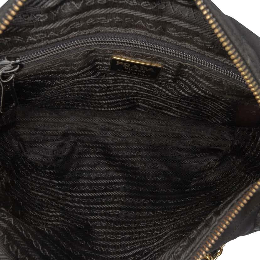 Prada Impuntu Tessuto Chain Shoulder Bag Black Good condition - Model View