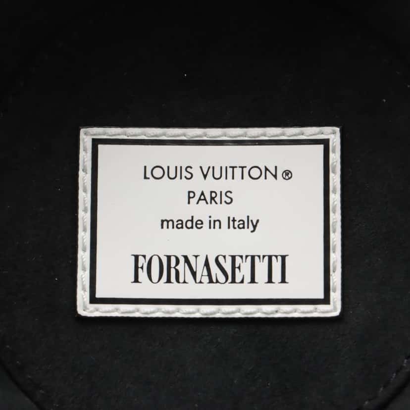 Louis Vuitton Fornasetti  Architectura Cannes Vase White Leather Good condition - Model View