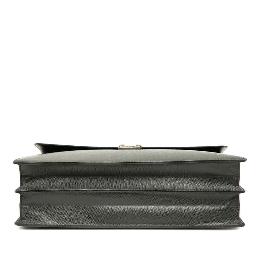 Louis Vuitton Taiga Moskova Briefcase Black Leather Fair condition - Inside View