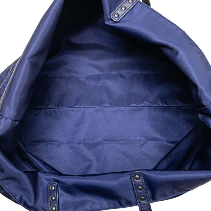 Bottega Veneta Nylon Intrecciolusion Tote Blue Good condition - Model View