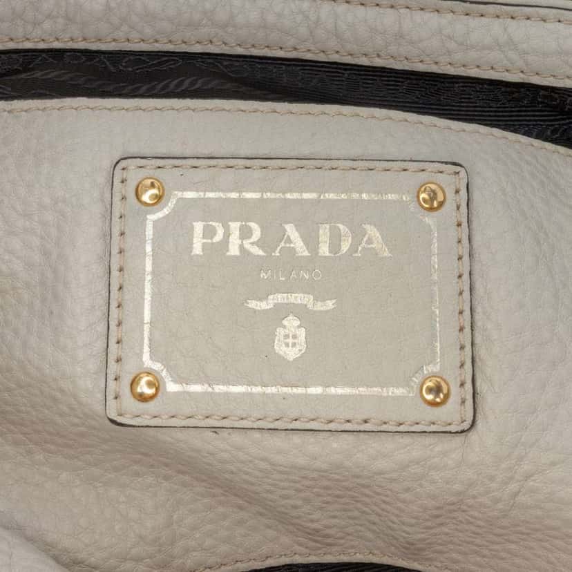 Prada Vitello Daino Front Pocket Tote White Leather Good condition - Box View