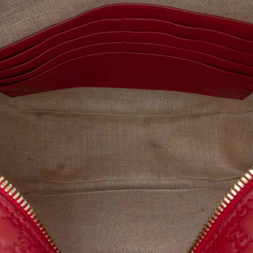 Gucci Microguccissima Bree Crossbody Red Leather Good condition - Model View