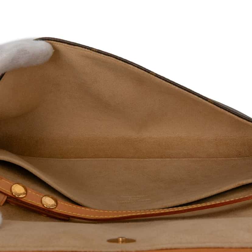 Louis Vuitton Monogram Pochette Twin GM Brown Good condition - Model View