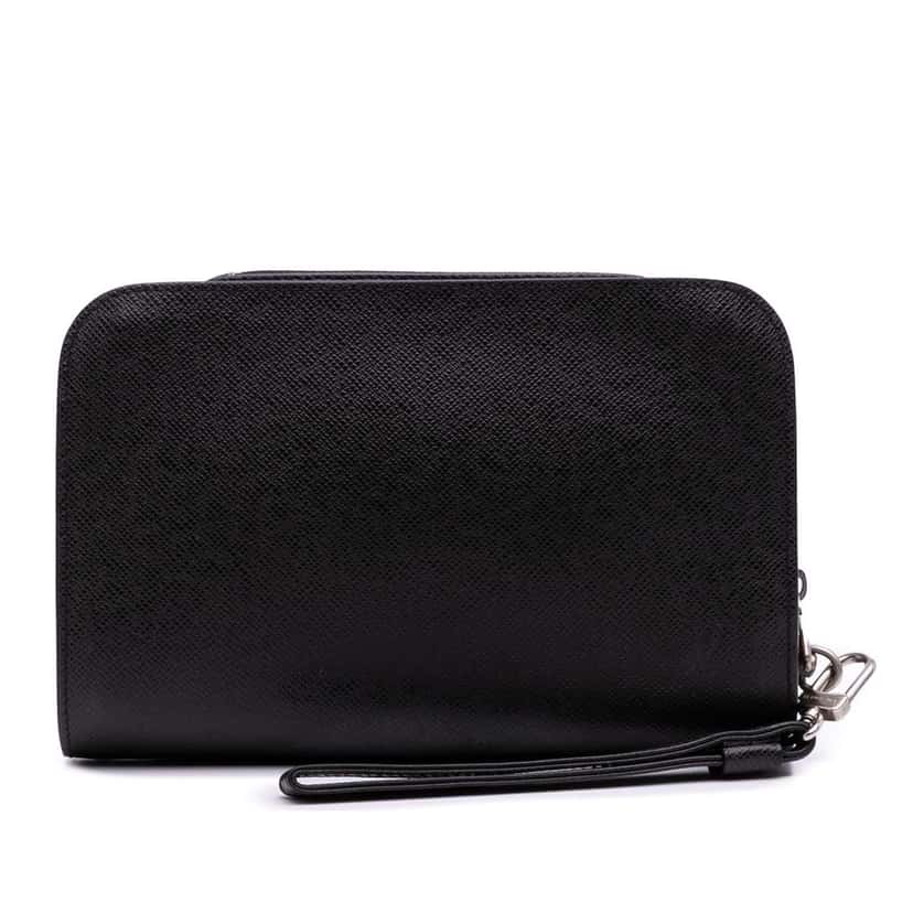 Louis Vuitton Taiga Pochette Baikal Black Leather Fair condition - Front View