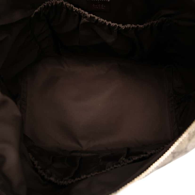 Gucci GG Supreme Diaper Messenger Bag Brown Canvas Good condition - Model View