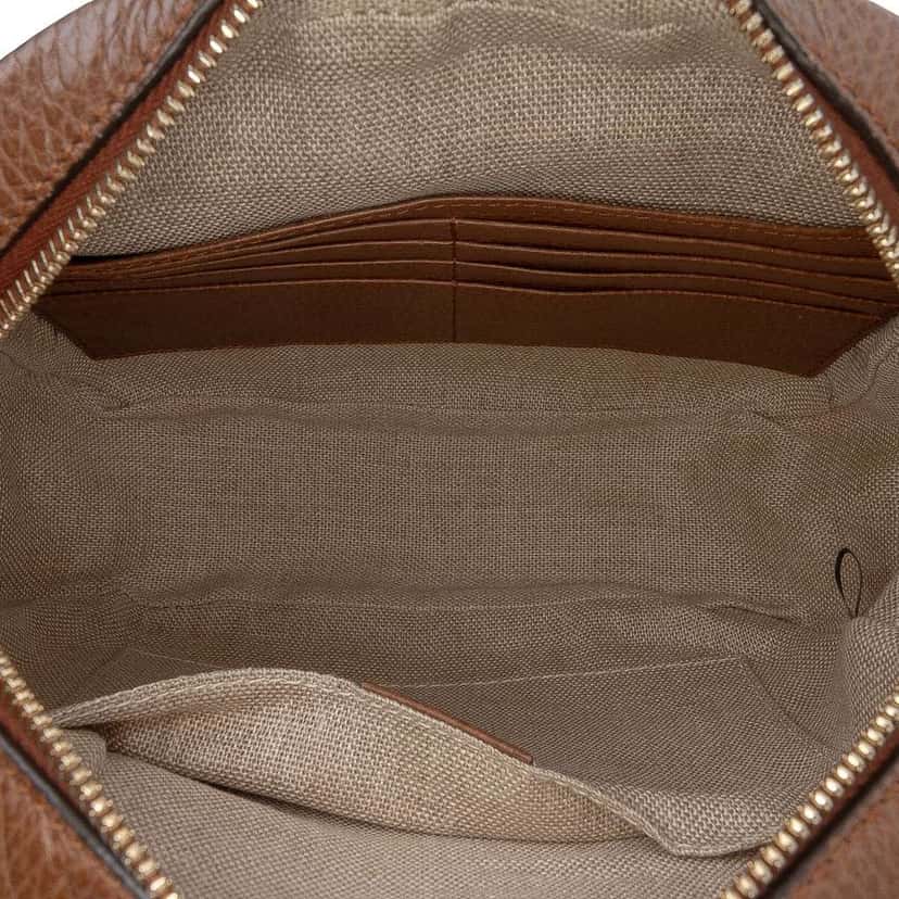 Gucci GG Canvas Bree Crossbody Brown Canvas Good condition - Model View