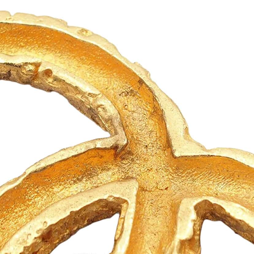 Chanel Gold Plated CC Brooch Gold Metal Good condition - Model View