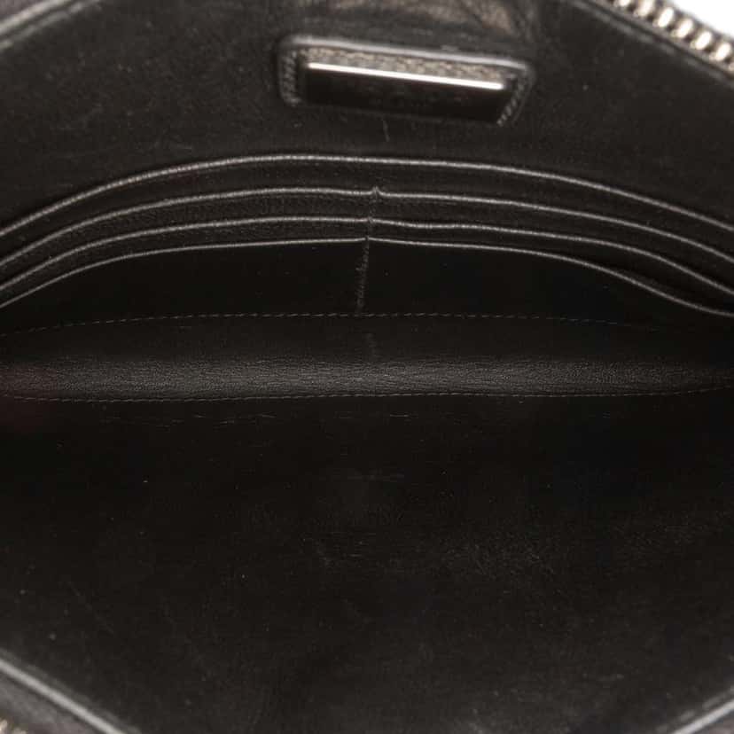 Prada Saffiano Clutch Black Leather Good condition - Model View