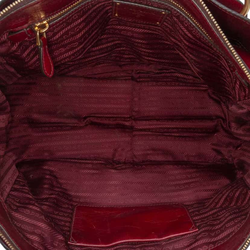 Prada Vitello Shine Satchel Red Leather Good condition - Model View