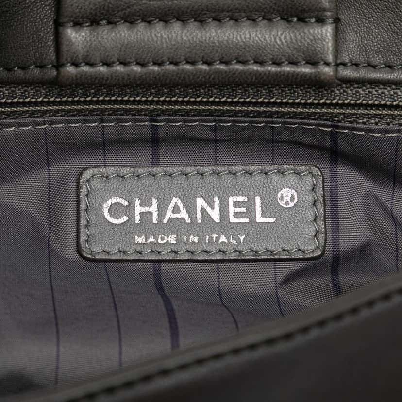 Chanel Lambskin Studded CC Accordion Flap Grey Leather Good condition - Box View