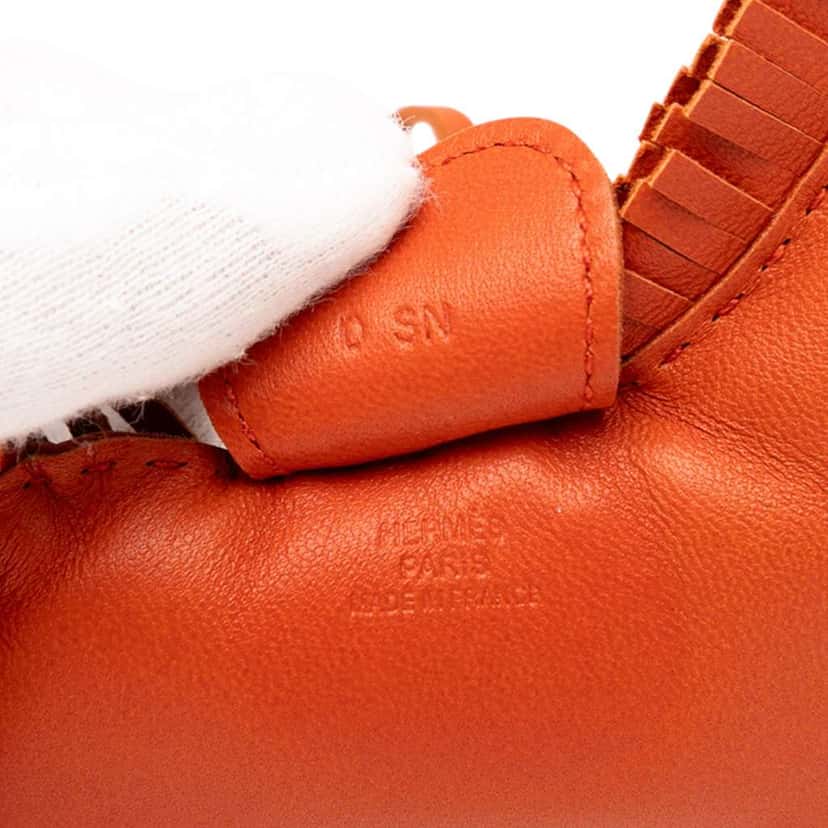 Hermès Milo Lambskin Grigri Rodeo Bag Charm MM Orange Leather Good condition - Model View