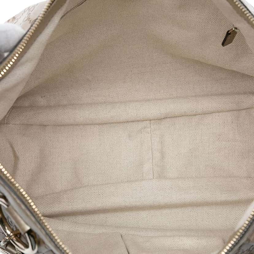 Gucci Metallic Guccissima Sukey Shoulder Bag Gold Leather Good condition - Model View