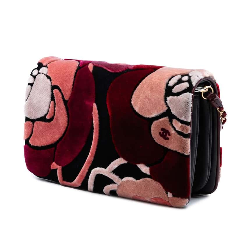 Chanel Paris Cosmopolite Velvet Camellia Flap Red Velvet Good condition - Back View