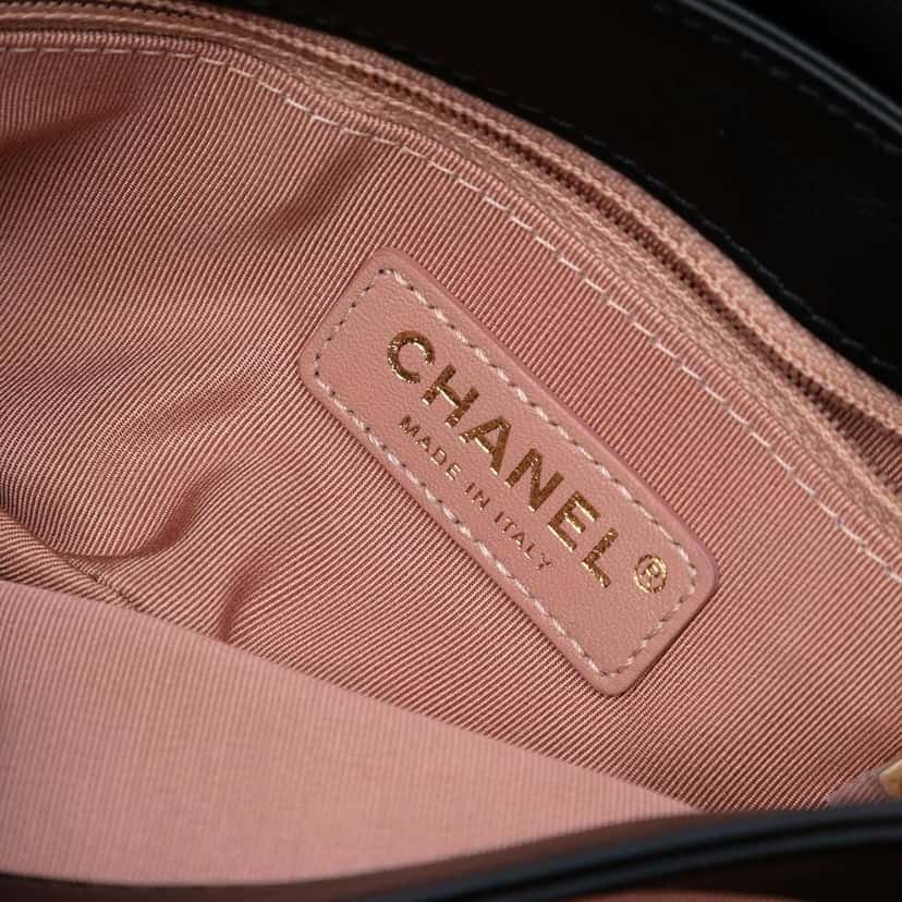 Chanel Paris Cosmopolite Velvet Camellia Flap Red Velvet Good condition - Box View