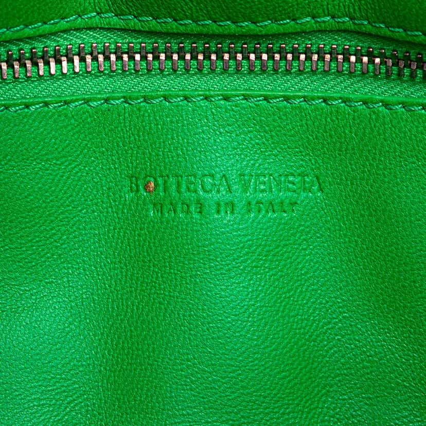Bottega Veneta Small Nappa Intrecciato Padded Cassette Crossbody Green Leather Good condition - Box View