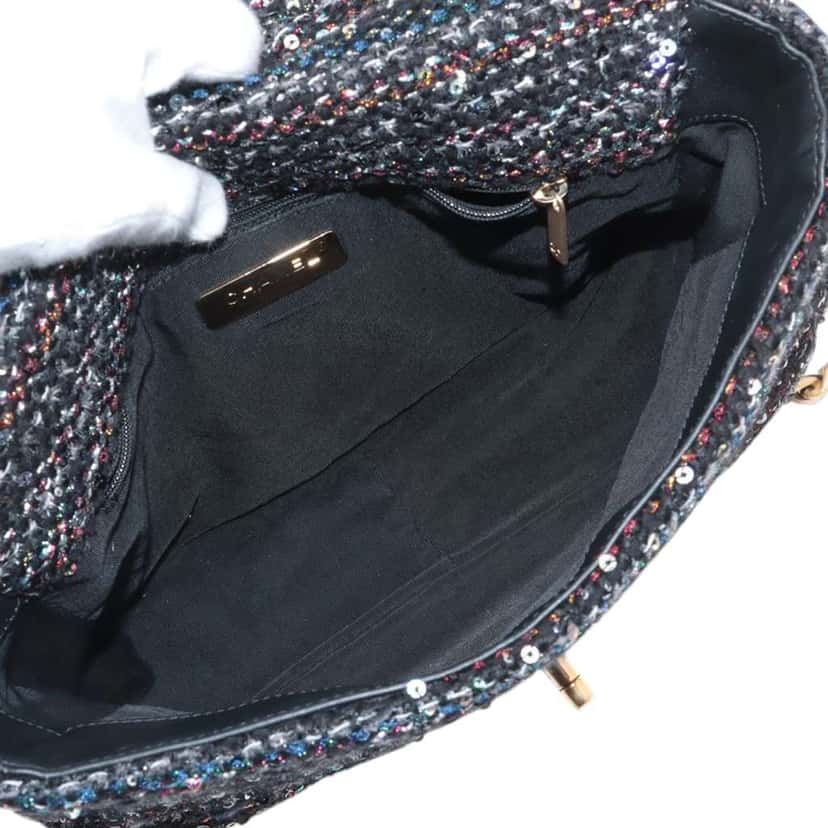 Chanel Large Tweed Sequin 19 Flap Black Tweed Good condition - Inside View