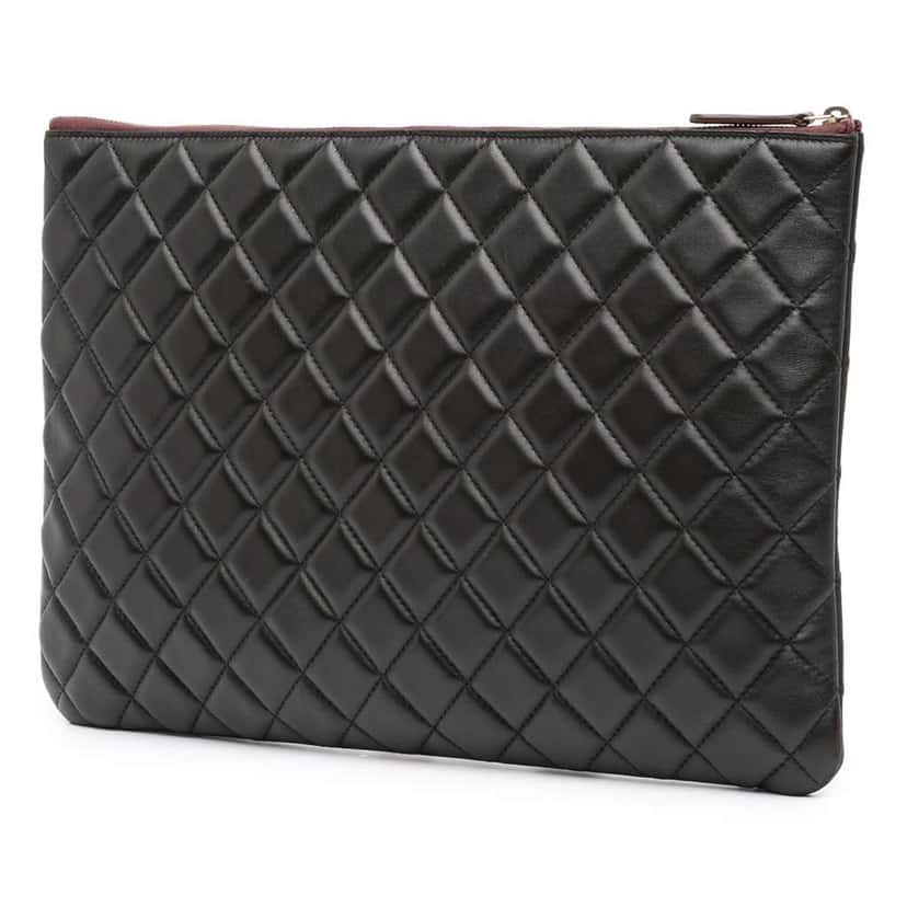 Chanel Large Quilted Lambskin O Case Clutch Black Leather Good condition - Back View
