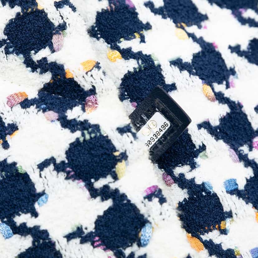 Chanel Maxi Houndstooth Tweed 19 Flap Blue Tweed Good condition - Box View