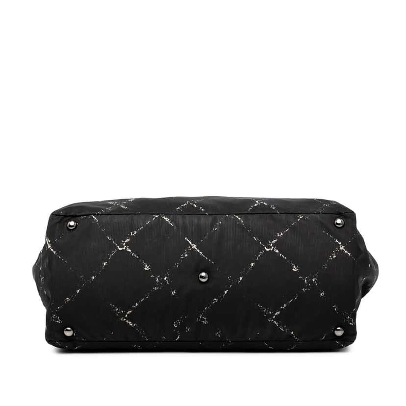 Chanel Old Travel Line Nylon Tote Black Good condition - Inside View