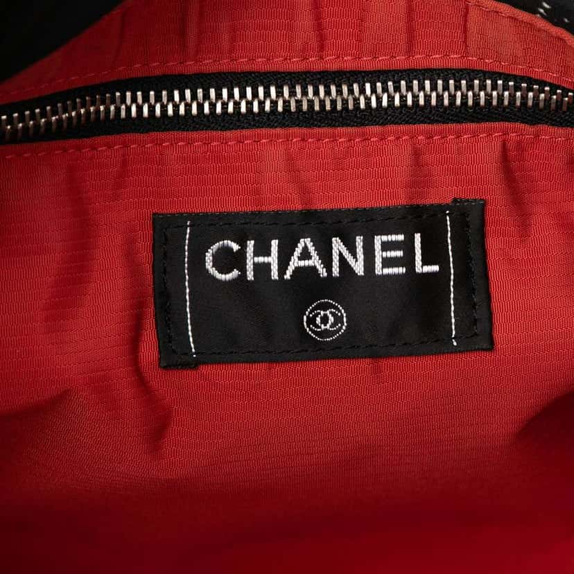 Chanel Old Travel Line Nylon Tote Black Good condition - Box View