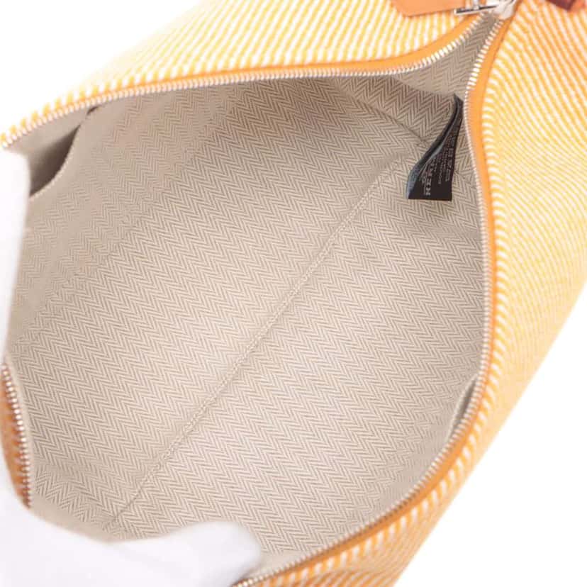 Hermès Small Wool Bride a Brac Au Carre Case Orange Wool Very good condition - Model View