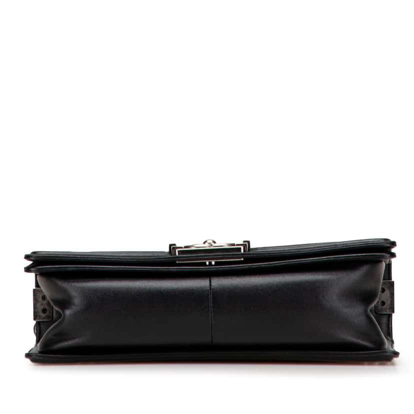 Chanel Old Medium Quilted Lambskin Boy Flap Black Leather Good condition - Inside View