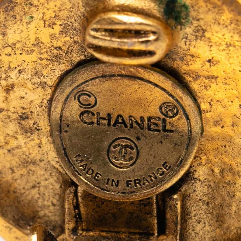 Chanel Gold Plated CC Round Clip On Earrings Gold Metal Good condition - Inside View