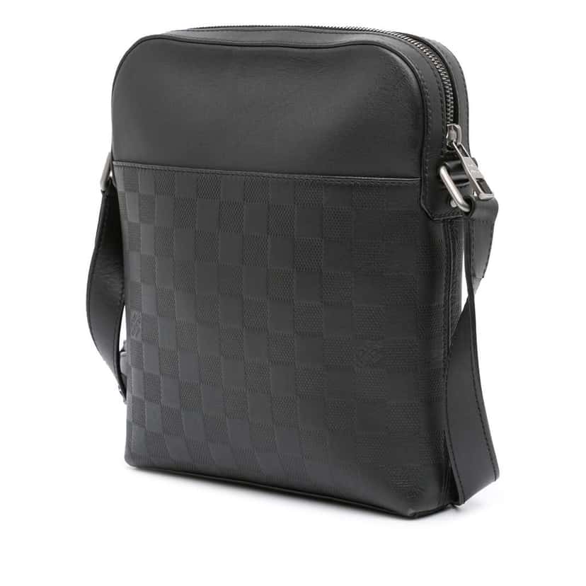 Louis Vuitton Damier Infini District Pochette Black Leather Good condition - Back View
