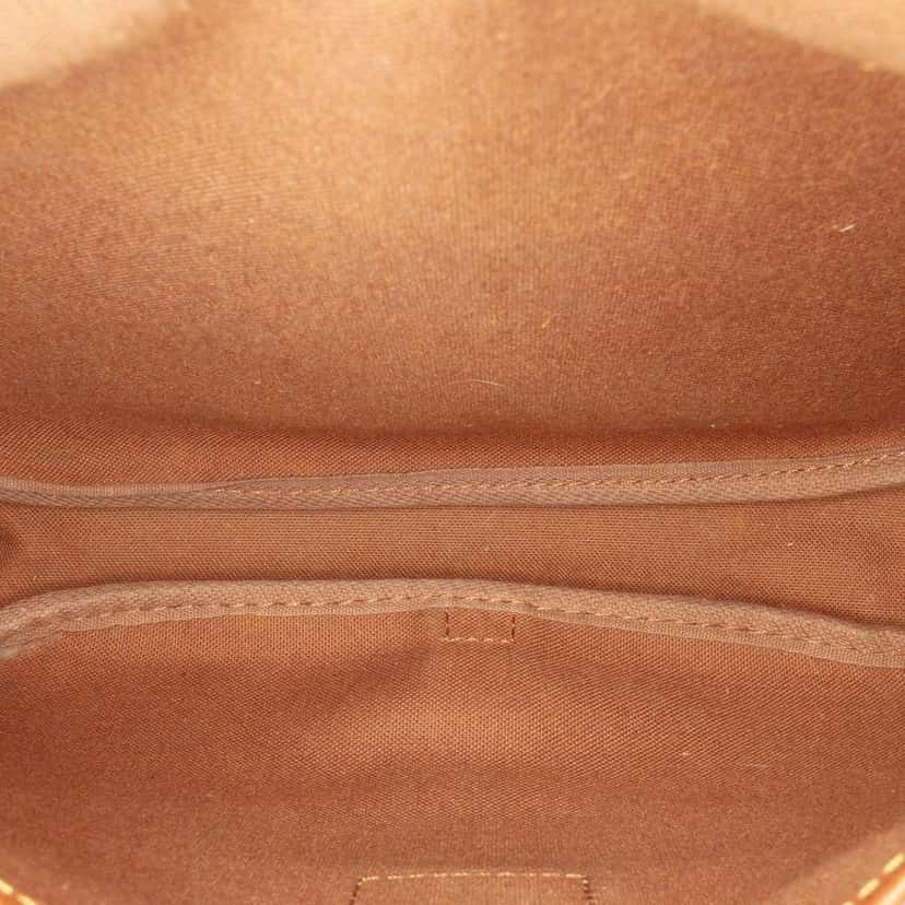 Louis Vuitton Monogram Saumur 30 Brown Good condition - Model View