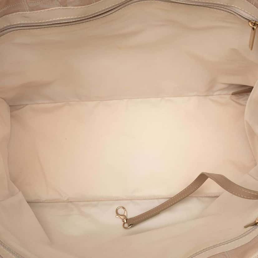 Chanel New Travel Line Nylon Tote Brown Good condition - Model View