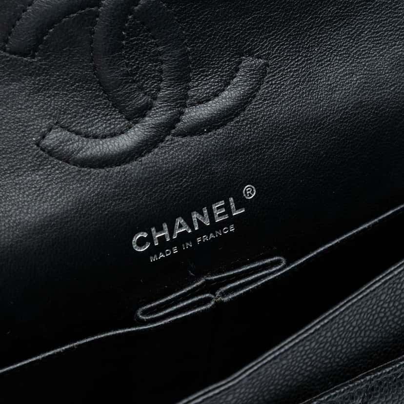 Chanel Medium Classic Caviar Double Flap Black Leather Good condition - Box View
