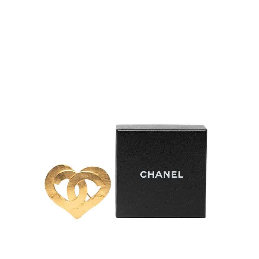Chanel Gold Plated CC Heart Brooch Gold Metal Good condition - Model View
