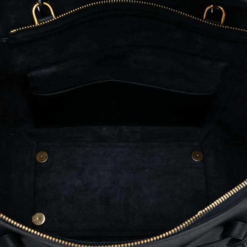 Celine Mini Grained Calfskin Belt Bag Black Leather Good condition - Model View