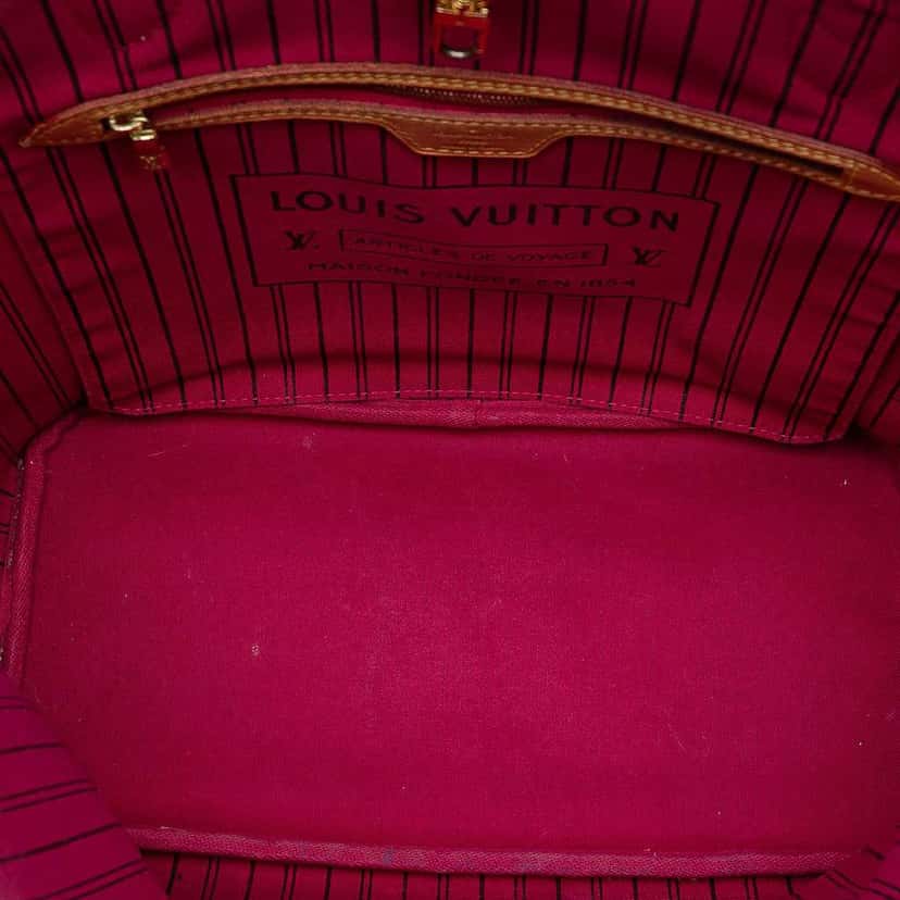 Louis Vuitton Monogram Neverfull MM Brown Good condition - Model View