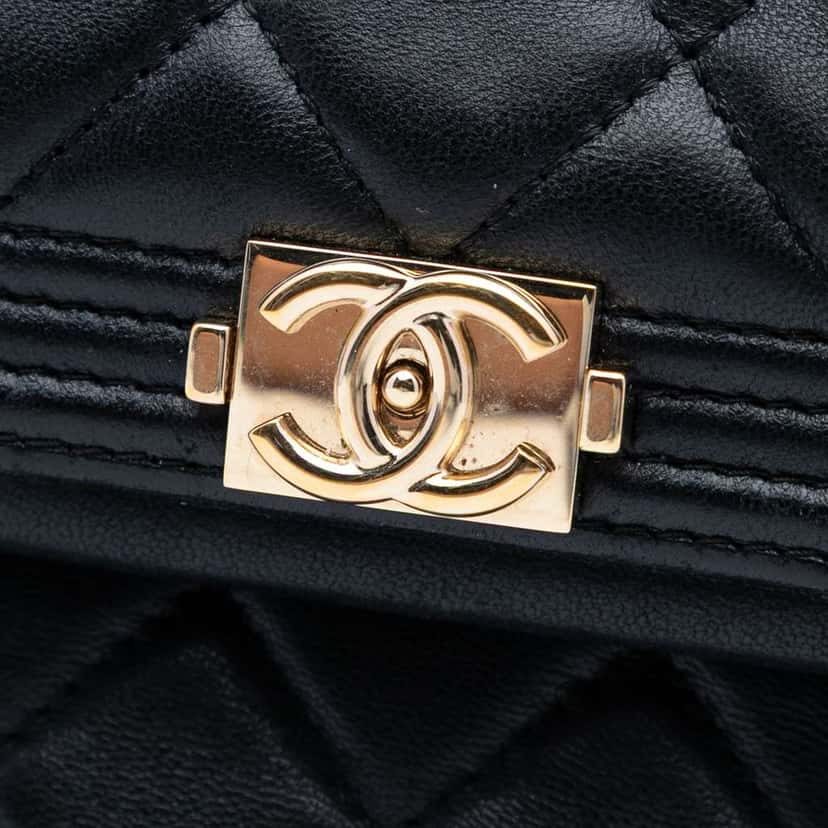 Chanel Quilted Lambskin Boy Foldover Clutch Black Leather Good condition - Box View