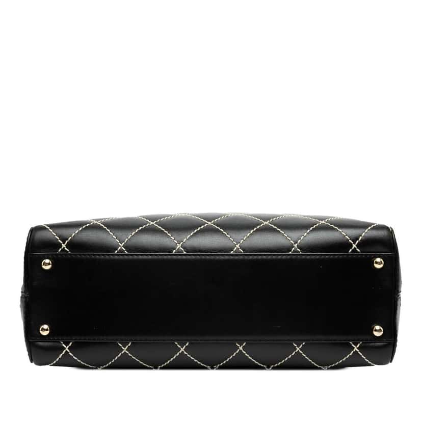 Chanel CC Lambskin Wild Stitch Handbag Black Leather Good condition - Inside View