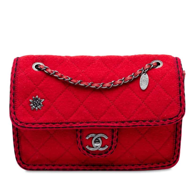 Chanel Paris-Salzburg Medium Quilted Wool Edelweiss Flap Red Wool Good condition - Front View