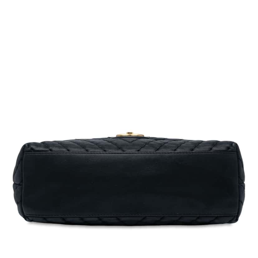 Chanel Large Chevron Iridescent Calfskin Surpique Flap Black Leather Good condition - Inside View