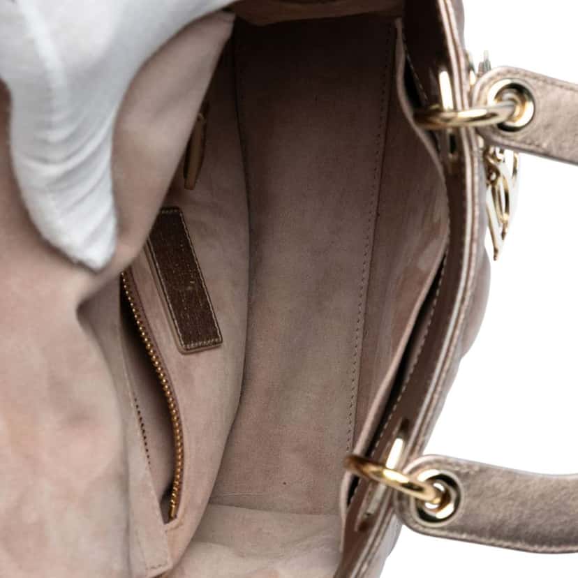 Dior Small Metallic Lambskin Cannage My ABCDior Lady Dior Gold Leather Good condition - Model View