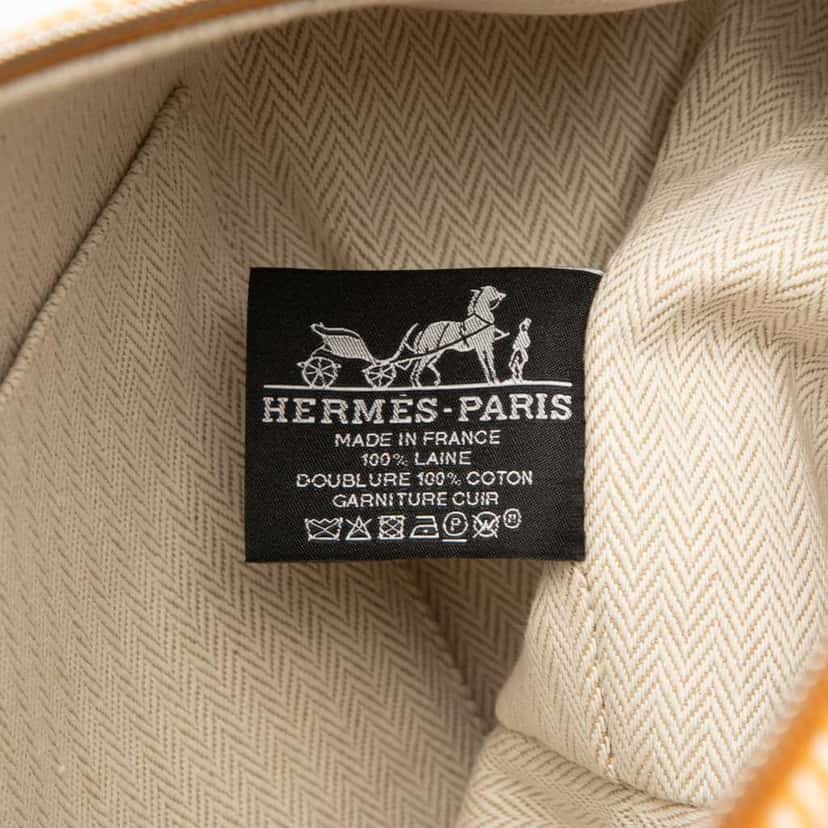 Hermès Large Wool Bride A Brac Au Carre Case Orange Wool Good condition - Box View