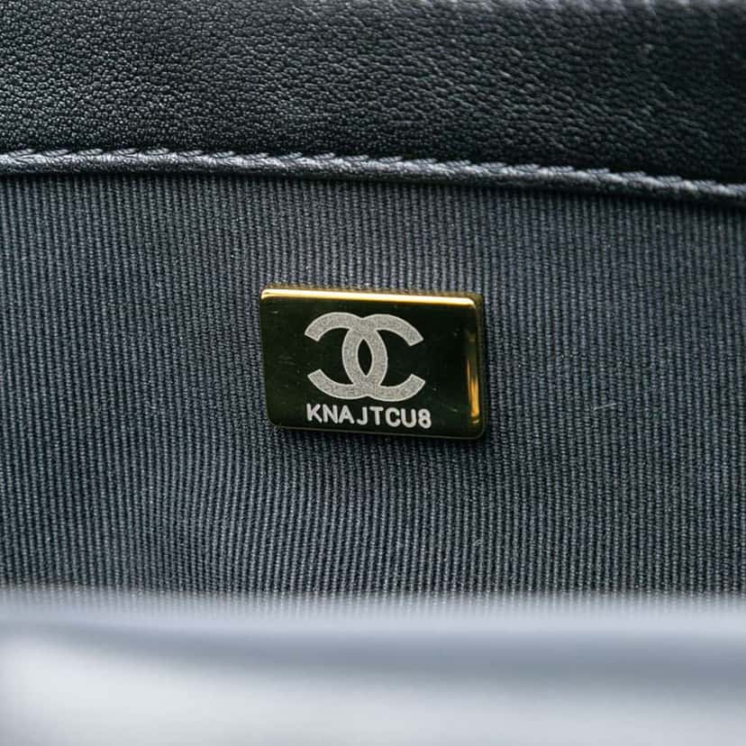 Chanel Quilted Lambskin On And On Chain Flap Black Leather Good condition - Box View