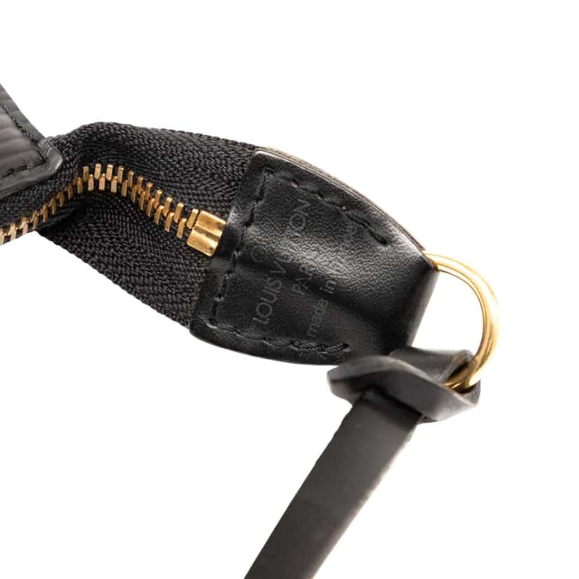 Louis Vuitton Epi Pochette Accessoires Black Leather Good condition - Box View