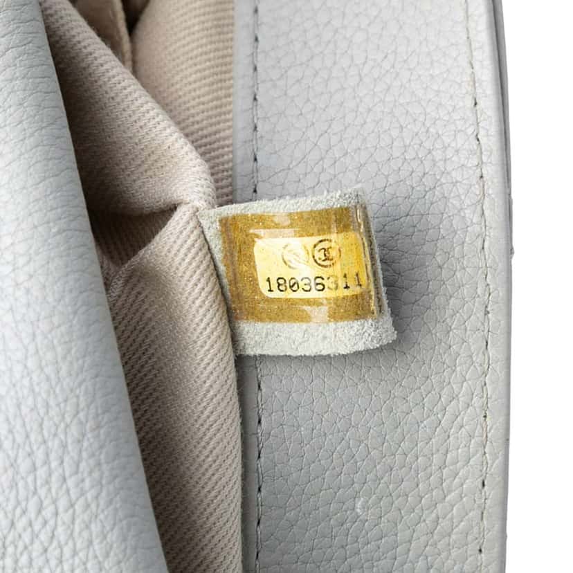 Chanel Jumbo Quilted Caviar Double Compartment Chain Flap White Leather Good condition - Box View